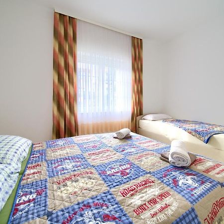Apartmani Mara Matic Malinska Exteriér fotografie