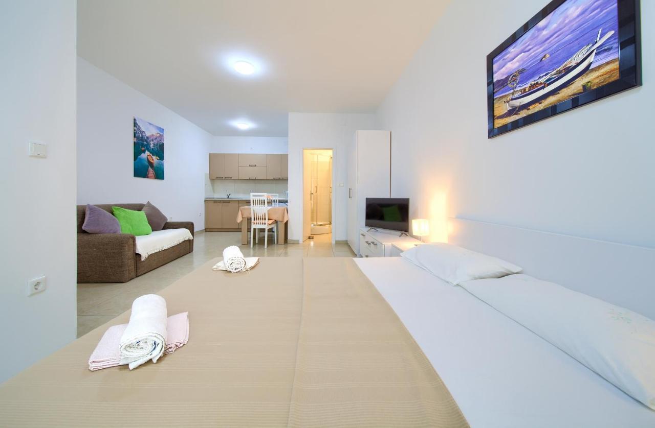 Apartmani Mara Matic Malinska Exteriér fotografie
